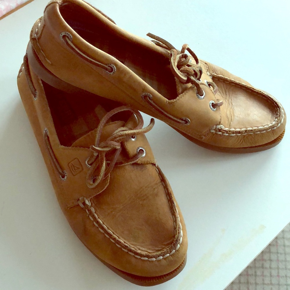 Womens original Sperry topsiders. Leather!